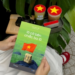 Sách - Lá Cờ Bên Chiếc Ba Lô