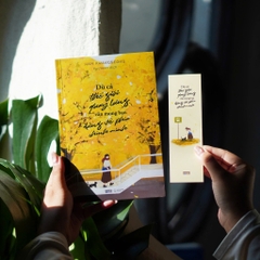 Sách - Dù Cả Thế Giới Quay Lưng, Vẫn Mong Bạn Đứng Về Phía Chính Mình