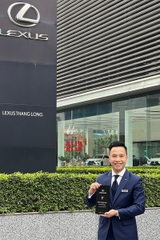 Bảng vinh danh hợp kim đen Lexus Thăng Long - cúp vinh danh theo yêu cầu