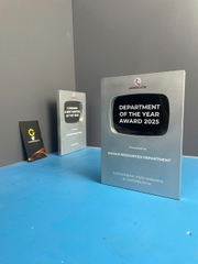 Bảng vinh danh kim loại