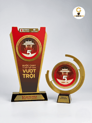 cup-kim-loai-giai-Marathon-Techcombank