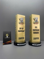 Cúp bi trao giải