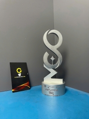 Cúp hoa hậu Miss Cosmo