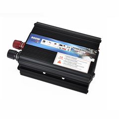 Bộ kích điện ắc quy CARMAER 500W thiết kế gọn nhẹ, an toàn khi sử dụng.