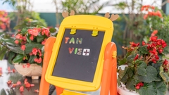 Bảng Vẽ Nam Châm 2 Mặt Cho Bé - (24 Chi Tiết) - Tặng Kèm Phấn, Bút, Bảng Sticker Chữ Số Nam Châm