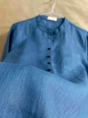 ao-so-mi-linen-co-tron-xanh-co-vit