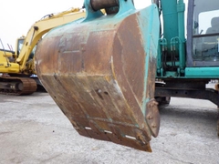 KOBELCO SK135SR-1ES (2006)