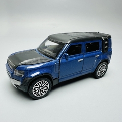 Mô Hình xe Land Rover Defender xanh tỉ lệ 1:36 Hợp kim có thể mở cửa - bánh sau chạy cót - Dài 12cm - rộng 5.5cm - cao 5cm nặng : 200gram - FULL BOX : box màu SKU : oto195