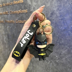 Móc Khóa Bat Man Chibi dáng đứng xòe áo choàng . Dây móc dài : 10cm - Mô Hình Cao : 6cm - Nặng 50gram - K75-T1-S1