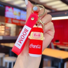 Móc Khóa labubu vàng dơ tay cocacola siêu dễ thương . Dây móc dài : 10cm - Mô Hình Cao : 6cm- Nặng 50gram K75-T2-S5