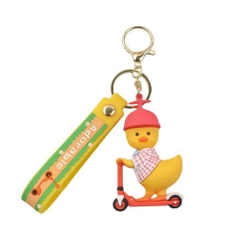 móc khóa vịt mũ đỏ - Dây móc dài : 10cm - Mô Hình Cao : 6cm - Nặng : 50gram - No Box : bọc túi OPP