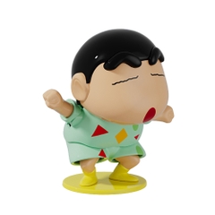 mô hình shin bút chì áo xanh nhạt lắc mông - cao : 10cm - figure shin - hộp màu -K75-T4-S10