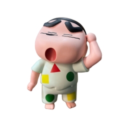 Mô Hình Shin bút chì áo xanh gãi đầu bản to - Phụ Kiện : Đế - Cao 40cm - nặng 1500gram - Figure Cậu Bé Bút Chì - bọc túi OPP - Hộp Carton K12-T4-S2