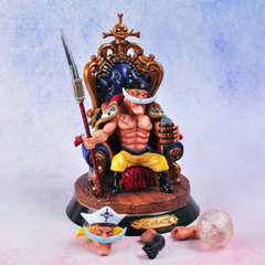 Mô hình đồ chơi - Tứ Hoàng Râu Trắng  ngồi ghế - One Piece - Có Hộp Màu - N3-T5