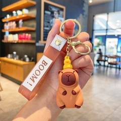 Móc capy đội vịt - dây dài 11cm mô hình cao 6cm - nặng : 50gram - no box