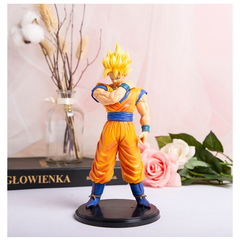 Mô hình đồ chơi - SonGoku super saiyan  siêu đẹp - Dragon Ball - No Box - N4-K8-BL5