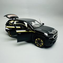 Mô Hình xe bmw đen vạc vàng 1:24 Hợp kim - Có tiếng - đèn pha sáng - Chạy cót - Dài 22cm - rộng 9cm - cao 7cm - nặng ~ 1000gram - FULL BOX : box màu SKU : oto255 - N3-K6-T2-S2
