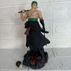 Mô Hình OnePiece zoro dáng đứng cầm kiếm siêu ngầu Cao : 19cm nặng : 400gram - One Piece - Bọc Túi Opp - No Box N4-K2-BL2