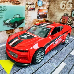 Mô Hình Oto chevrolet màu đỏ vạch đen trắng . tỉ lệ 1:36 - Chạy Cót - Có Kèm Đế - Dài 12cm - rộng 5cm - cao 4cm - nặng : 400gram - FULL BOX . SKU : oto525b - K114A71 -K52-T1-S9