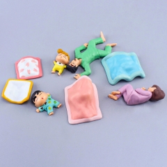 Mô hình Bộ 4 Gia Đình Shin Bút Chì Nằm Ngủ - Ngang 3-5cm - Dọc 5-8cm - nặng 100gram - Figure Shin - No Box  K33-T3-S8