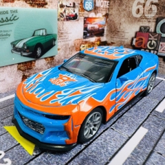 Mô Hình Oto Đua xanh họa tiết lửa . tỉ lệ 1:36 - Chạy Cót - Có Kèm Đế - Dài 12cm - rộng 5cm - cao 4cm - nặng : 400gram - FULL BOX . SKU : oto524b - K114A72 - K53-T3-S7