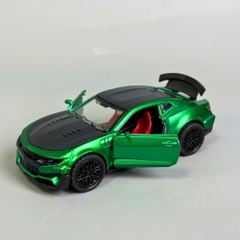 Mô Hình Xe Chevrolet Đen Xanh Lá tỉ lệ 1:36 Hợp kim có thể mở cửa - bánh sau chạy cót - Dài 11cm - rộng 5cm - cao 4cm - nặng : 300gram - FULL BOX : box màu SKU : oto503 - K68-T1-S4