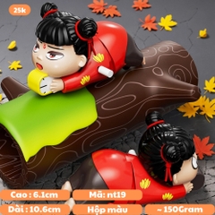 mô hình natra nằm bò chạy cót áo đỏ - cao : 6.1cm dài 10.6cm - figure natra - hộp màu n5