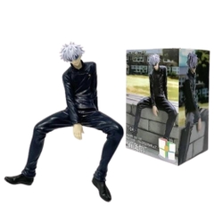 MÔ HÌNH Jujutsu Kaisen GOJOU SATORU đeo kính Dáng ngồi - Cao 13cm - nặng 120gram - Box màu : bọc túi OPP - Figure anime Jujutsu Kaisen - N1-K39-T2-S1