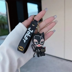 Móc Khóa Catwoman đứng sờ mèo siêu đẹp . Dây móc dài : 10cm - Mô Hình Cao : 6cm - Nặng 50gram  K75-T7-S6