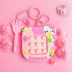 Móc Khóa bấm nút bàn tay màu hồng hello kitty - Cao : 9.5cm , Rộng 8cm - Nặng 50gram - SKU : moc285a K55-T7-S10