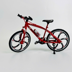 Mô Hình xe đạp đỏ địa hình 1:8 Hợp kim - Dài 19.5cm - rộng 6cm - cao 11.5cm - nặng ~ 500gram - FULL BOX : box màu SKU : oto318 -