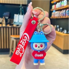 Móc Khóa labubu xanh áo coca . Dây móc dài : 10cm - Mô Hình Cao : 6cm - Nặng 50gram - K75-T3-S8