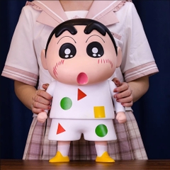 Mô Hình Shin bút chì áo trắng bản to - Phụ Kiện : Đế - Cao 40cm - nặng 1500gram - Figure Cậu Bé Bút Chì - bọc túi OPP - Hộp Carton K10-T4-S1