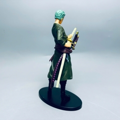 Mô Hình OnePiece zoro dáng đứng cầm kiếm siêu ngầu Cao : 18cm nặng 300g - One Piece - Bọc Túi Opp - No Box - N1-K37-T2-S8
