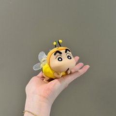 Mô Hình Shin bút chì cosplay Ong Vàng - Cao 9.5cm - nặng 300gram - Figure Cậu Bé Bút Chì - No Box - K16-T3-S3
