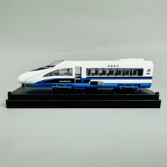 Mô Hình tàu siêu tốc trắng viền xanh 1:64 Hợp kim - Dài 12.5cm - Cao 5cm - Rộng : 4.5cm - nặng : 300gram - Hộp Nhựa Trong SKU : oto465c - ( VAT :  003-06-20 )