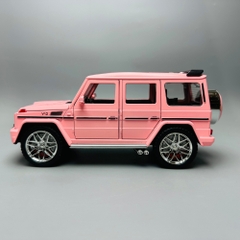 Mô Hình Xe G63 hồng 1:24 Hợp kim có thể mở cửa - bánh sau chạy cót - Có tiếng - đèn pha sáng - Dài 22cm - rộng 9.5cm - cao 9.5cm - nặng ~ 1000gram - FULL BOX : box màu SKU : oto135 n3-k8-t1-s3