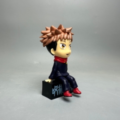 Mô Hình Itadori Yuji dáng ngồi - Cao 11cm - nặng 100gram - Box màu  : bọc túi OPP - Figure anime Jujutsu Kaisen - N1-K39-T3-S1