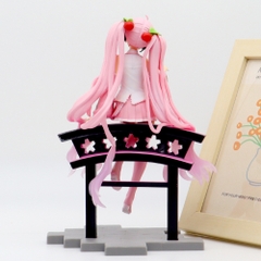 Mô Hình Hatsune Miku Hồng Ngồi Cổng - Cao 22cm - nặng 300gram - Figure Miku - Bọc Túi - No Box - N1-K37-T1-S9