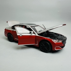 Mô Hình xe bmw đỏ trắng tỉ lệ 1:24 Hợp kim có thể mở cửa - bánh sau chạy cót - Dài 22cm - rộng 9cm - cao 6cm - nặng : 1000gram - FULL BOX : box màu SKU : oto290 - N3-K2-T4-S2