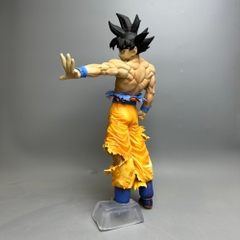 Mô Hình Songoku dáng đứng - Tay thay thế - Cao 33cm - Nặng 700gram - Có Box màu - Figure anime Dragon ball