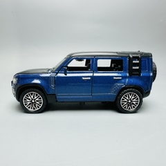 Mô Hình xe Land Rover Defender xanh tỉ lệ 1:36 Hợp kim có thể mở cửa - bánh sau chạy cót - Dài 12cm - rộng 5.5cm - cao 5cm nặng : 200gram - FULL BOX : box màu SKU : oto195