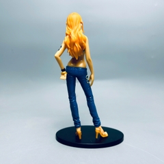 Mô Hình OnePiece Nami dáng đứng siêu ngầu Cao : 18cm nặng 300g - One Piece - Bọc Túi Opp - No Box - N1-K37-T2-S5