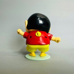 mô hình shin bút chì áo đỏ quần vàng lắc mông - cao : 10cm - figure shin - hộp màu
