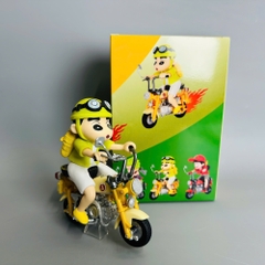 Mô Hình shin áo vàng lái xe máy cao 12cm nặng 300g , Figure shin - Hộp Màu - N1-K7-T2-S2