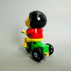 mô hình shin đi xe áo đỏ dây cót - cao : 10.5cm - figure shin - hộp màu