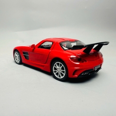 Mô Hình xe mẹc amg đỏ tỉ lệ 1:32 Hợp kim có thể mở cửa - bánh sau chạy cót - Dài 15cm - rộng 7cm - cao 4.5cm - nặng : 400gram - FULL BOX : box màu SKU : oto307 n3-k1-t5-s4