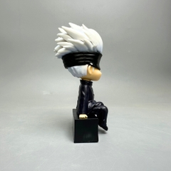 Mô Hình Gojo Satoru bịt mắt dáng ngồi - Cao 11cm - nặng 100Gram - Box màu  : bọc túi OPP - Figure anime Jujutsu Kaisen - N1-K40-T2-S3
