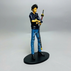 Mô Hình OnePiece Law dáng đứng cầm kiếm siêu ngầu Cao : 18cm nặng 300g - One Piece - Bọc Túi Opp - No Box - N1-K37-T2-S7