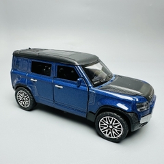 Mô Hình xe Land Rover Defender xanh tỉ lệ 1:36 Hợp kim có thể mở cửa - bánh sau chạy cót - Dài 12cm - rộng 5.5cm - cao 5cm nặng : 200gram - FULL BOX : box màu SKU : oto195